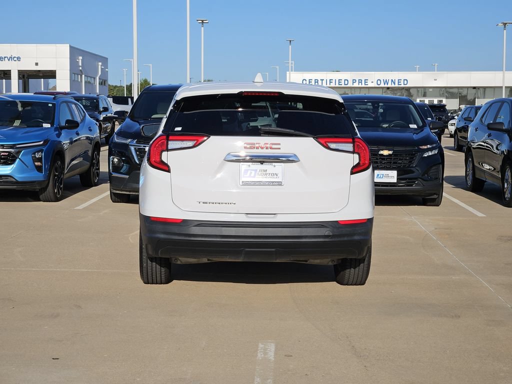 Used 2022 GMC Terrain SLE FWD image 6