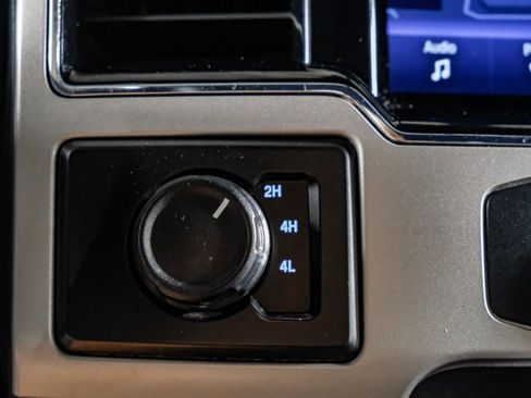 Used 2022 Ford F350 Lariat w/ Lariat Ultimate Package image 24