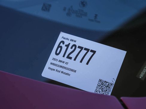 Used 2025 BMW X2 xDrive28i w/ Premium Package image 23