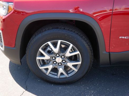 Used 2023 GMC Acadia SLE w/ Driver Convenience Package AWD/4WD image 7