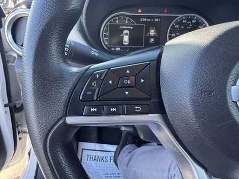 Used 2021 Nissan Versa SV image 25