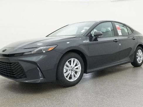 New 2026 Toyota Camry LE image 8