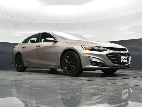 Used 2024 Chevrolet Malibu LT image 55