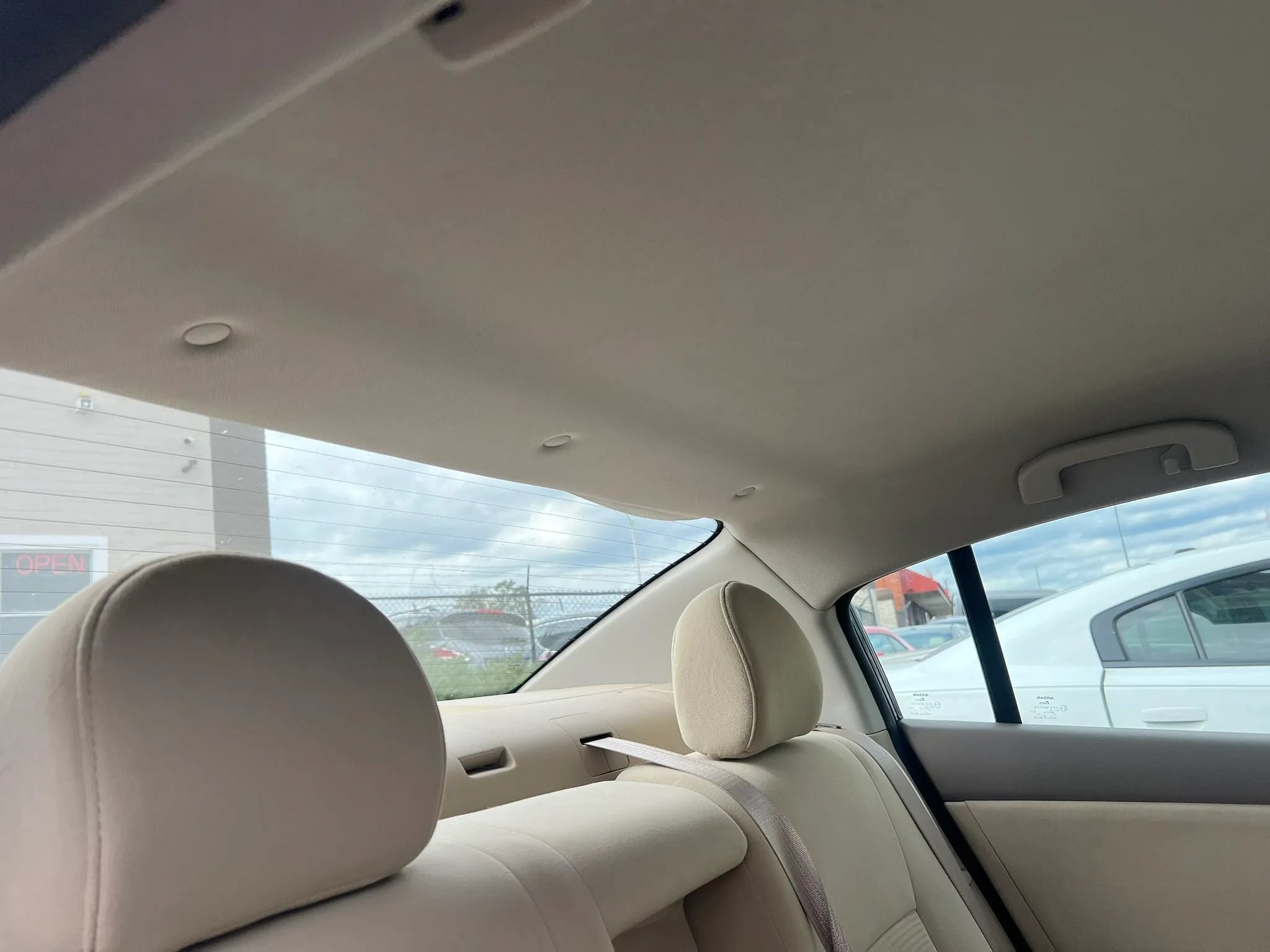 Used 2012 Nissan Sentra 2.0 S w/ Convenience Pkg FWD image 14