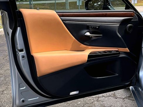 Used 2023 Lexus ES 350 w/ Premium Package image 25