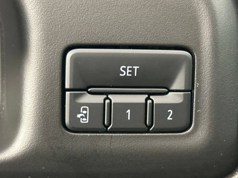 Used 2022 GMC Sierra 2500 Denali AWD/4WD image 40