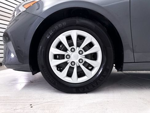 Used 2022 Kia Forte Sedan FWD image 14