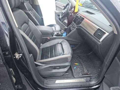 Used 2021 Volkswagen Atlas SEL Premium AWD/4WD image 12