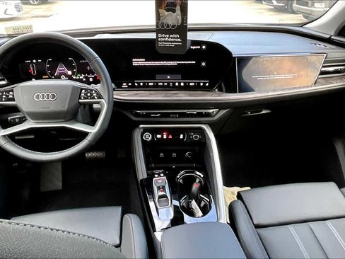 Used 2025 Audi Q5 Prestige image 5