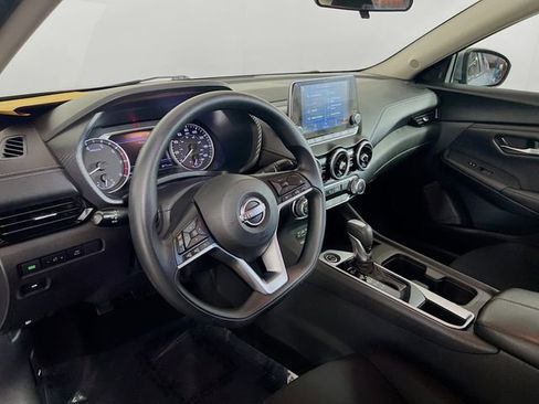 Used 2024 Nissan Sentra SV w/ Trunk Package image 11