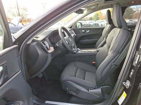New 2026 Volvo XC60 B5 Plus w/ Protection Package Premier AWD/4WD image 9