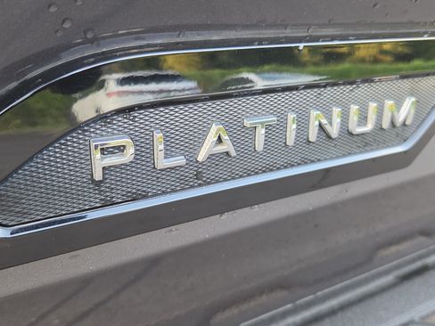 Used 2023 Toyota Tundra Platinum AWD/4WD image 11