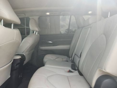 Used 2025 Toyota Grand Highlander FWD image 20