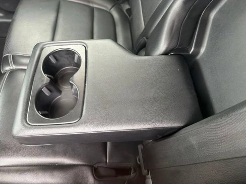 Used 2020 Ford Escape Titanium w/ Titanium Premium Package 2.0 AWD/4WD image 17
