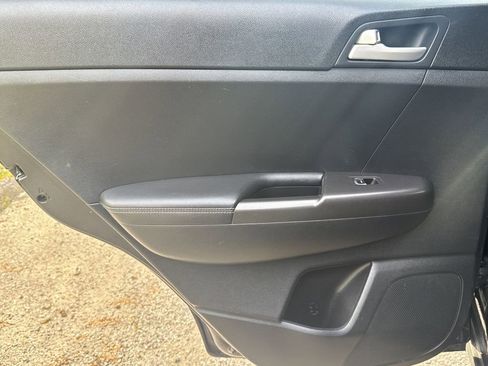 Used 2018 Kia Sportage LX w/ LX Popular Package image 21