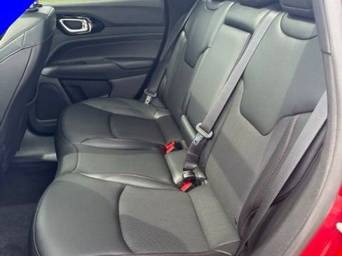 Used 2026 Jeep Compass Trailhawk w/ Sun, Sound & Navigation Group AWD/4WD image 32