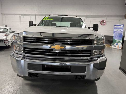 Used 2015 Chevrolet Silverado 3500 W/T w/ Snow Plow Prep Package image 9