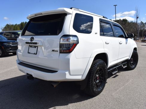 Used 2021 Toyota 4Runner SR5 Premium w/ Moonroof Package image 9