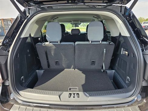 New 2025 Ford Explorer Active image 28