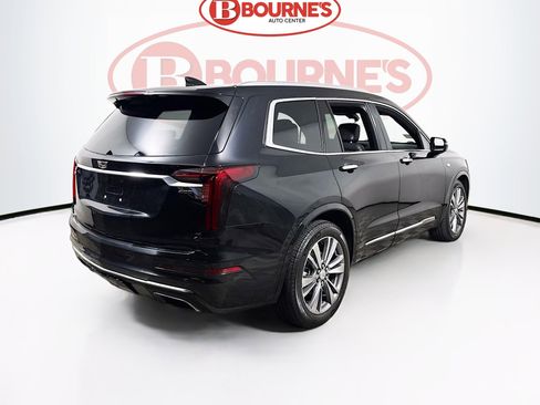 Used 2024 Cadillac XT6 Premium Luxury image 13