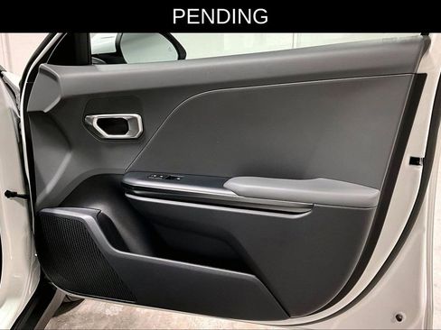 New 2025 Kia K4 FWD image 11
