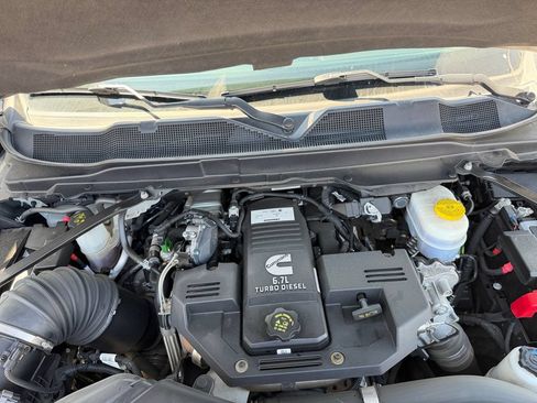 Used 2024 RAM 2500 Laramie AWD/4WD image 27