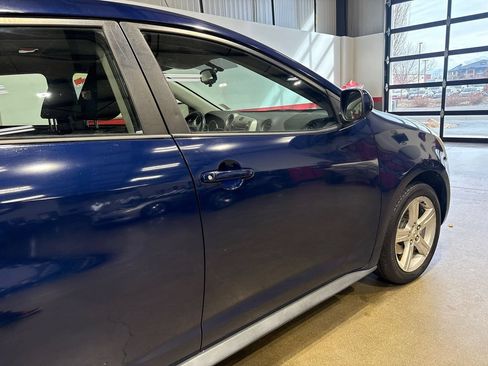 Used 2010 Pontiac Vibe AWD w/ Sun And Sound Package image 37