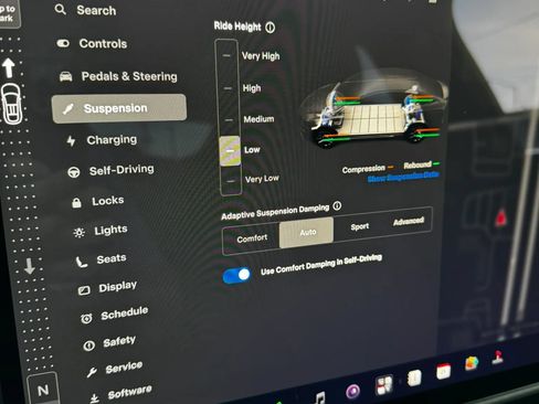 Used 2023 Tesla Model X AWD/4WD image 30