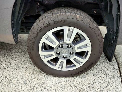 Used 2020 Toyota Tundra SR5 w/ SR5 Upgrade Package RWD image 9