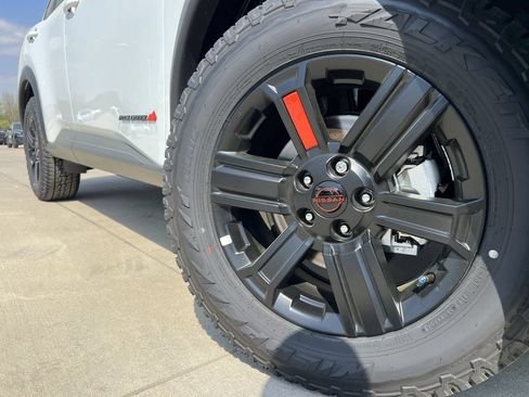 New 2026 Nissan Rogue SV w/ Rock Creek Premium Package AWD/4WD image 8