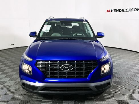 Used 2022 Hyundai Venue SEL image 8