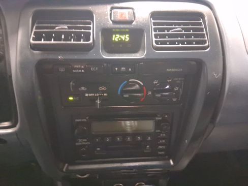 Used 2000 Toyota 4Runner SR5 image 26