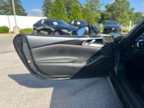 Used 2019 MAZDA MX-5 Miata RF Grand Touring RWD image 27