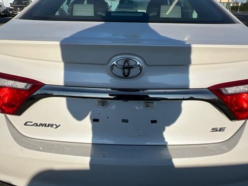 Certified 2016 Toyota Camry SE image 19