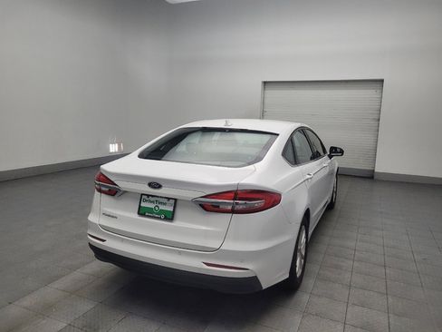 Used 2020 Ford Fusion SE image 9