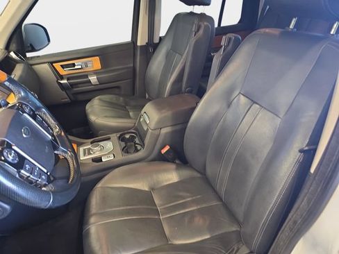 Used 2016 Land Rover LR4 HSE AWD/4WD image 18