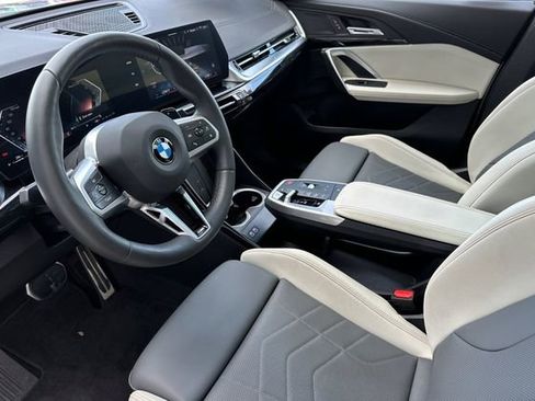 Used 2025 BMW X2 xDrive28i w/ M Sport Package AWD/4WD image 11