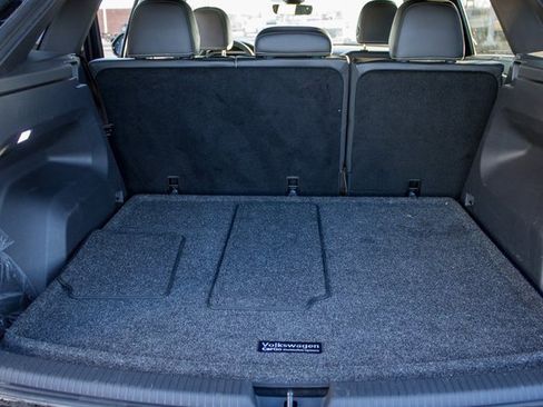 Used 2024 Volkswagen Atlas Cross Sport SE image 12