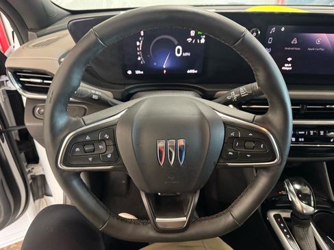 Used 2024 Buick Envista Avenir image 30