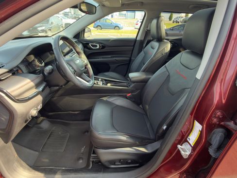 Used 2022 Jeep Compass Trailhawk w/ Sun and Sound Group image 17