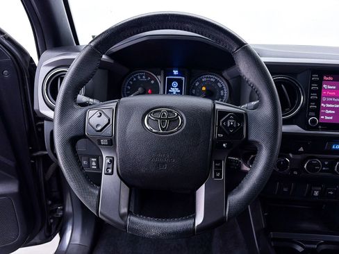 Used 2021 Toyota Tacoma TRD Off-Road AWD/4WD image 25