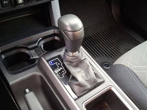 Certified 2021 Toyota Tacoma TRD Off-Road image 14