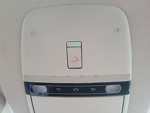 Certified 2023 Nissan Ariya FWD image 32