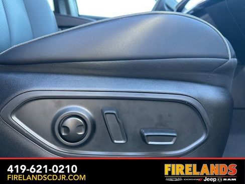 Used 2025 Jeep Wagoneer S Limited image 19