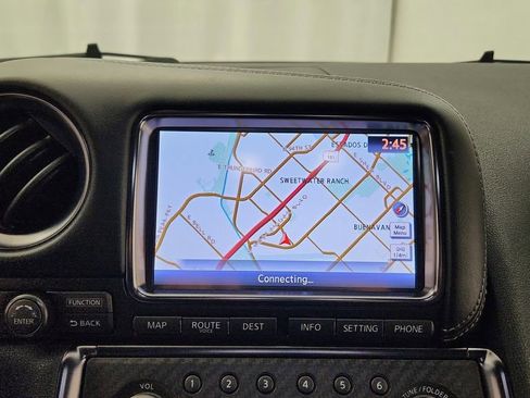 Used 2014 Nissan GT-R Premium image 32