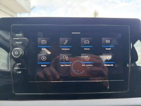 Used 2025 Volkswagen Jetta Sport FWD image 29