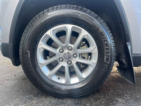 Used 2015 Jeep Grand Cherokee Laredo w/ Quick Order Package 23E image 10