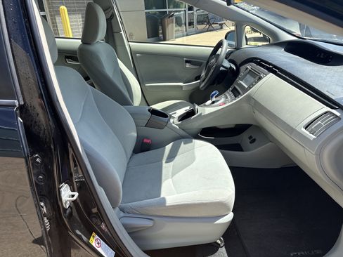 Used 2012 Toyota Prius Three FWD image 32