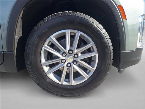 Used 2023 Chevrolet Traverse LT image 22