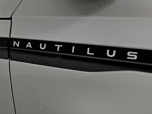 Used 2026 Lincoln Nautilus Reserve w/ Jet Appearance Package AWD/4WD image 24